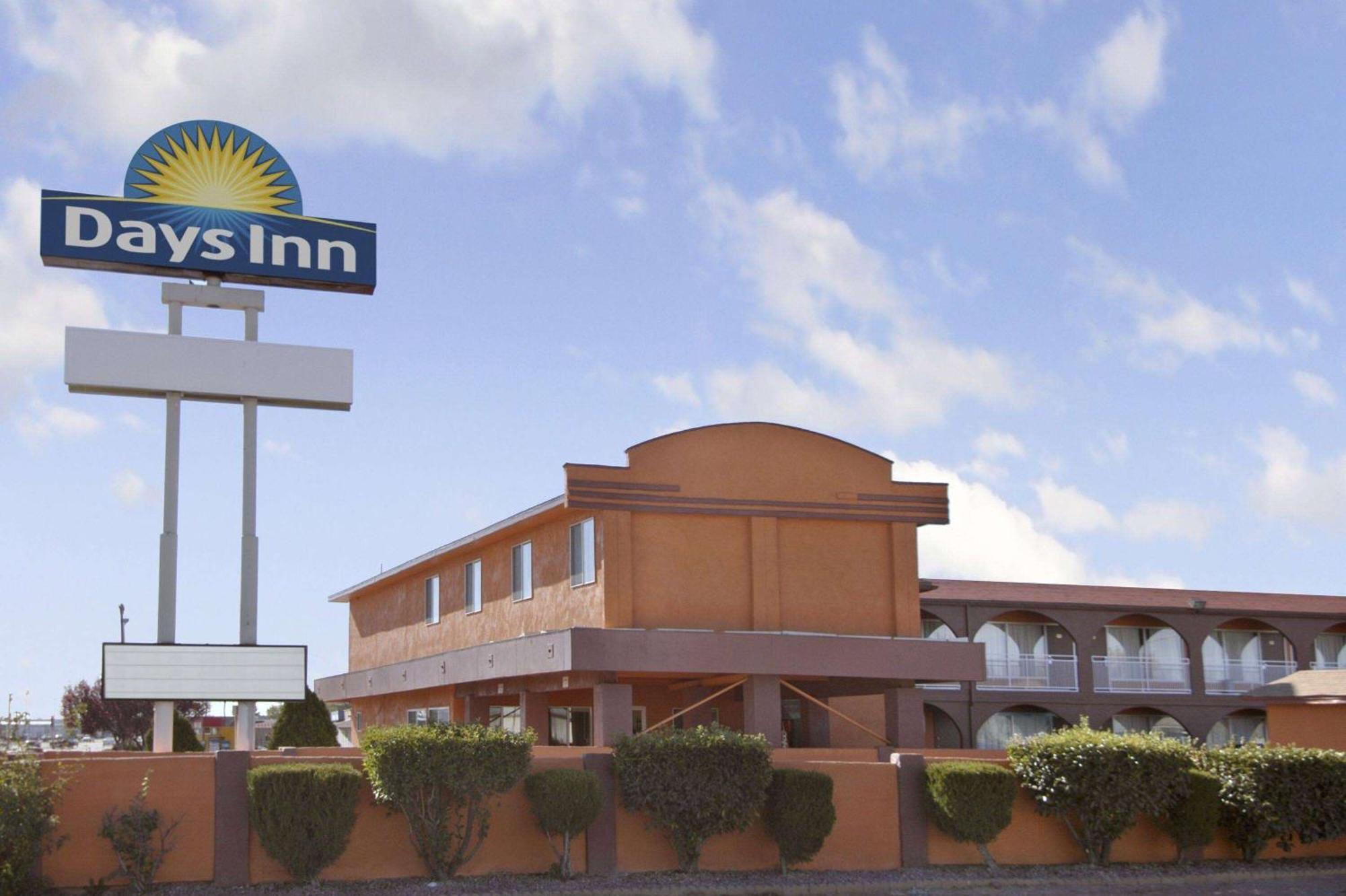 Days Inn By Wyndham Сокоро Екстериор снимка